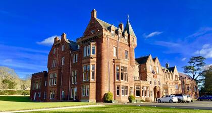 Dryburgh Abbey Hotel