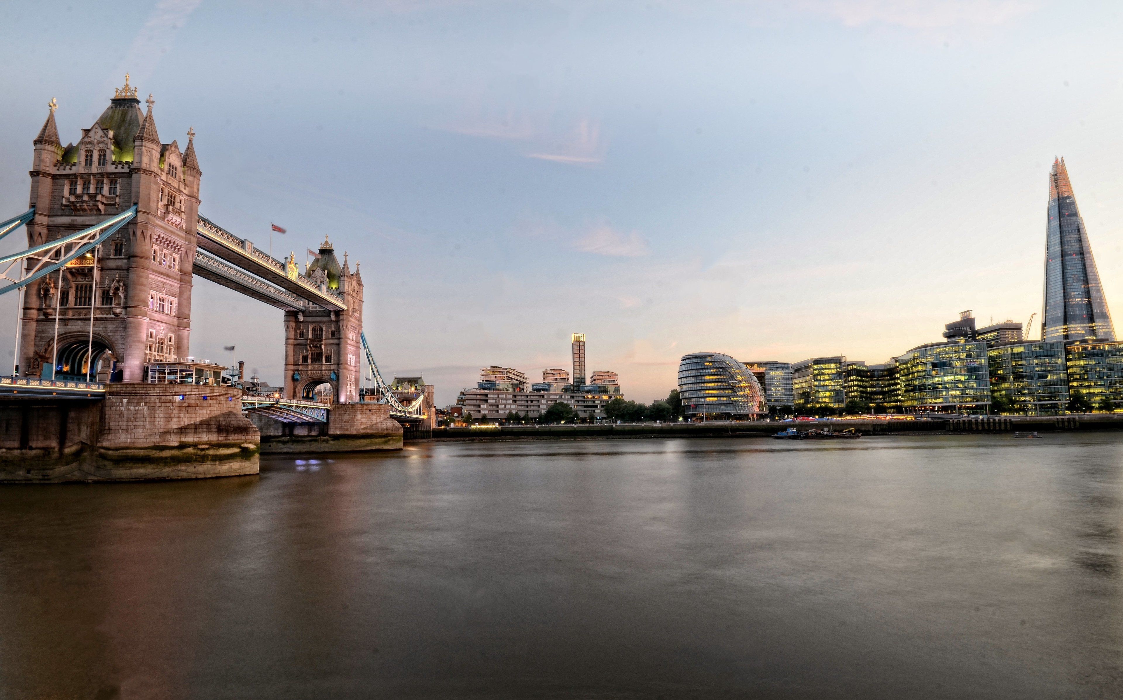 Photo - Holiday Inn Express London Victoria by IHG