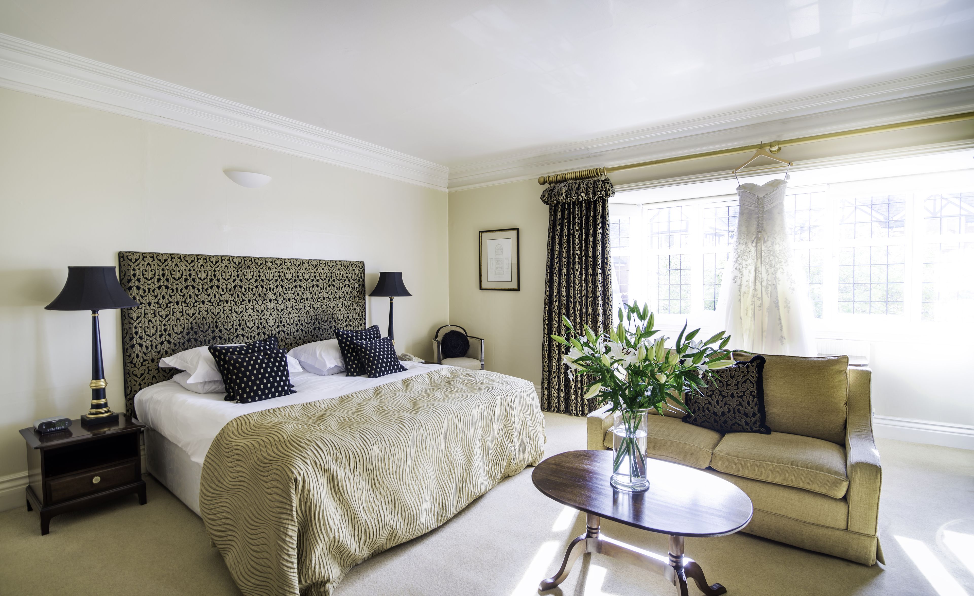 suite | desk, iron/ironing board, cots/infant beds, rollaway beds