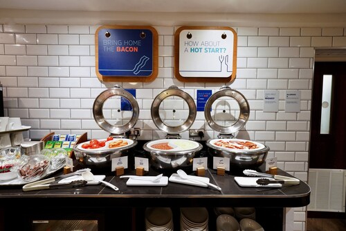 Holiday Inn Express Glenrothes by IHG