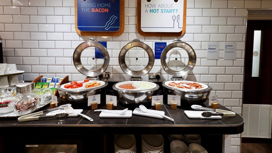 Holiday Inn Express Glenrothes by IHG