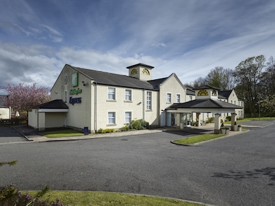 Holiday Inn Express Glenrothes, an IHG Hotel