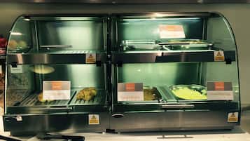 Alimentos y bebidas