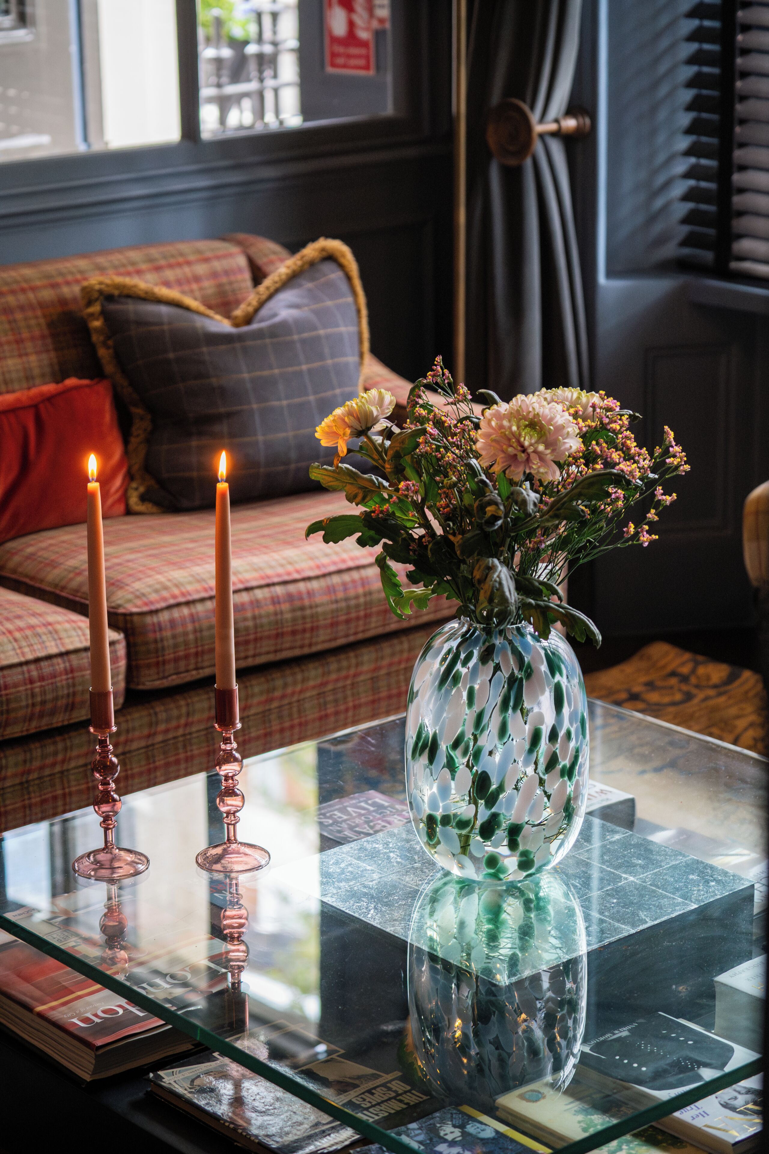 Photo - Tophams Hotel