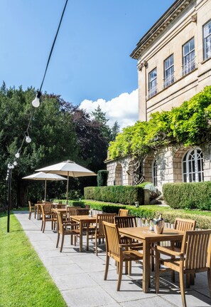 Terrace/patio - Bailbrook House (Bath)