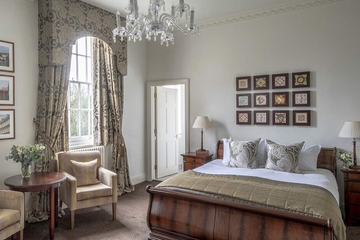 Deluxe King bedded room in historic Mansion House | In-room safe, desk, blackout drapes, iron/ironing board