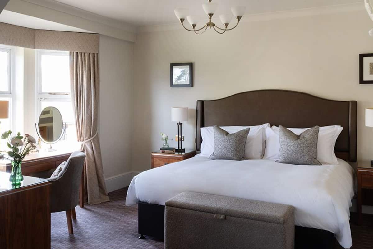 Suite Junior, 1 trÚs grand lit | 1 chambre, literie de qualité supérieure, minibar