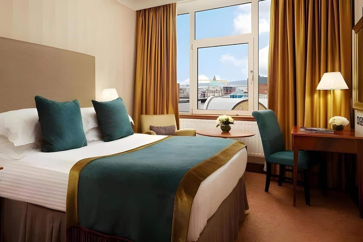 Pillowtop beds, in-room safe, desk, laptop workspace