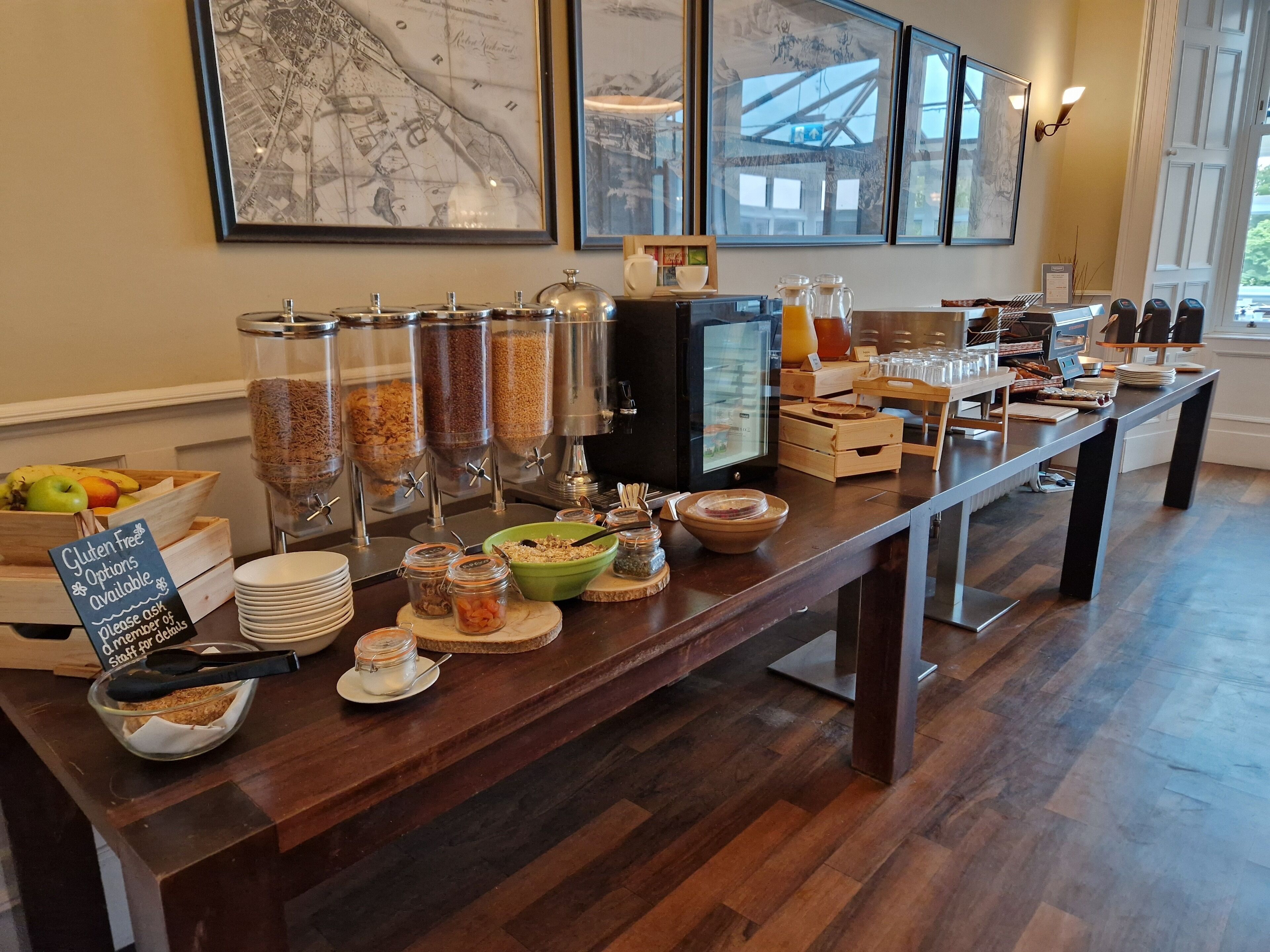 daily full breakfast (gbp 17.50 per person)