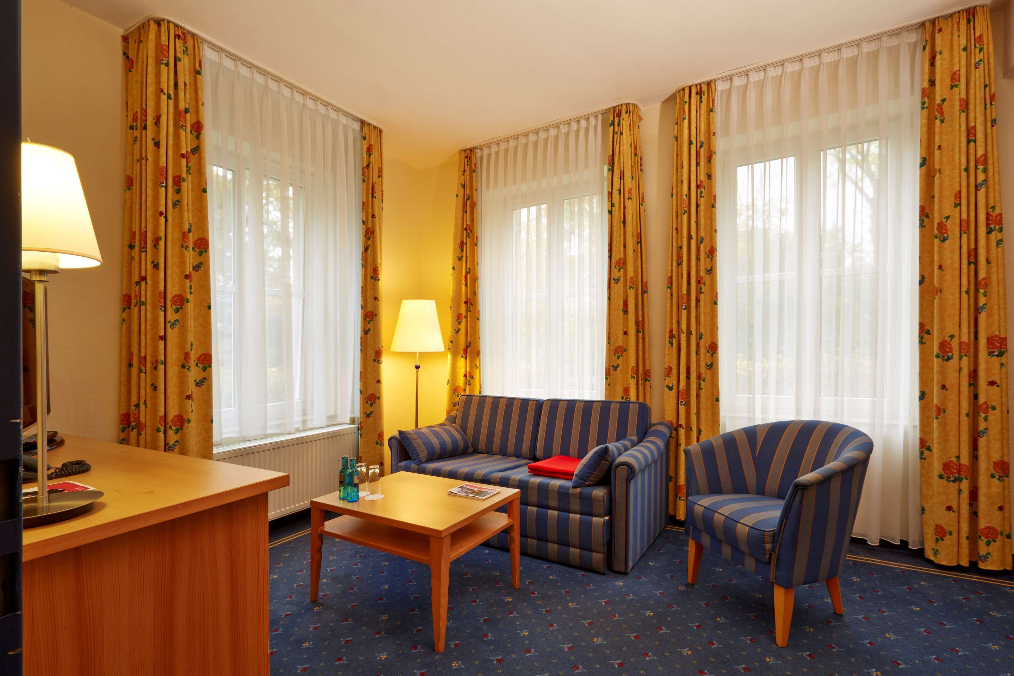 1 bedroom, in-room safe, desk, soundproofing