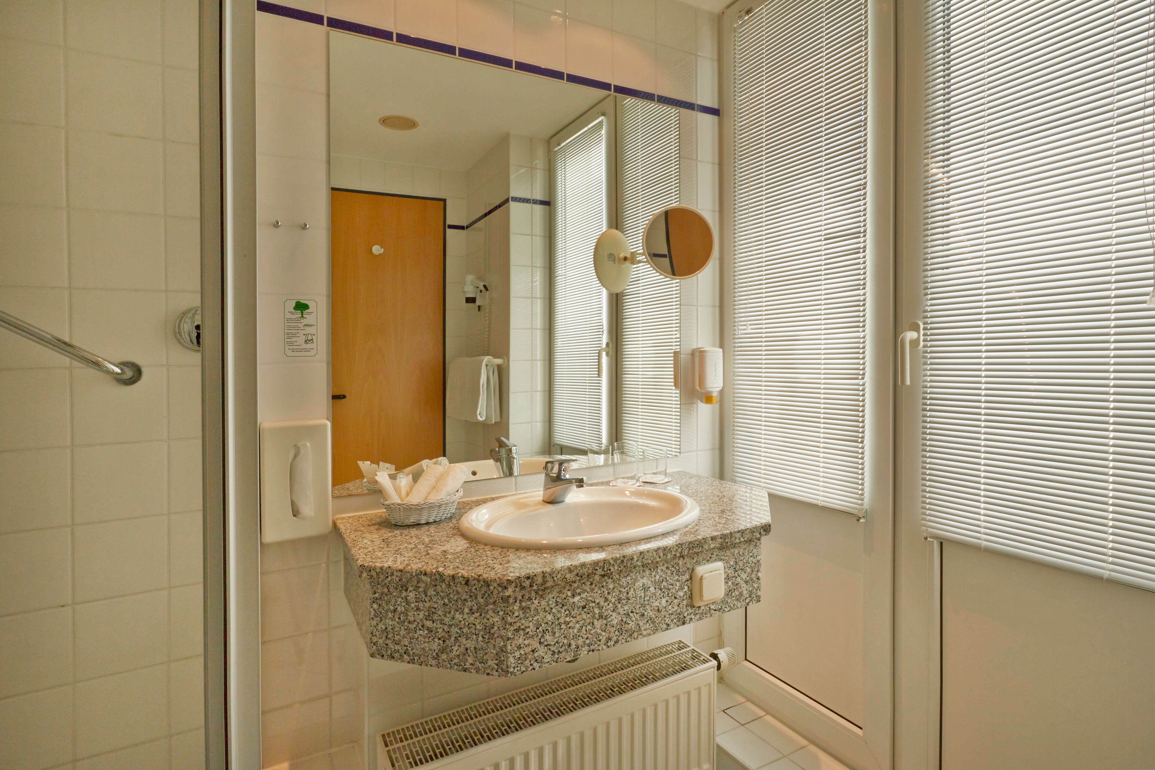 double room (körnberg) | bathroom | hair dryer, towels