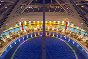 Sauna, steam room, body treatments, aromatherapy, hot stone massages