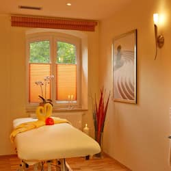 Sauna, steam room, body treatments, aromatherapy, hot stone massages