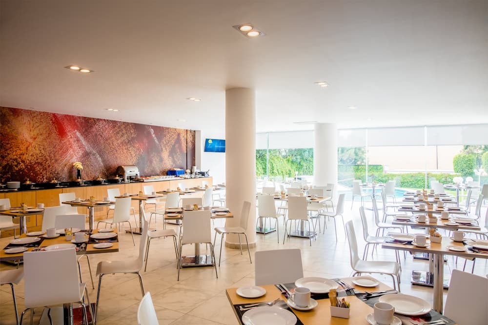 Fiesta Inn Express Perinorte