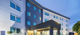 Fiesta Inn Express Perinorte