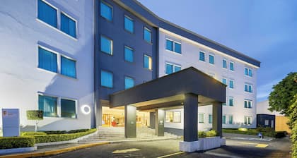Fiesta Inn Express Perinorte