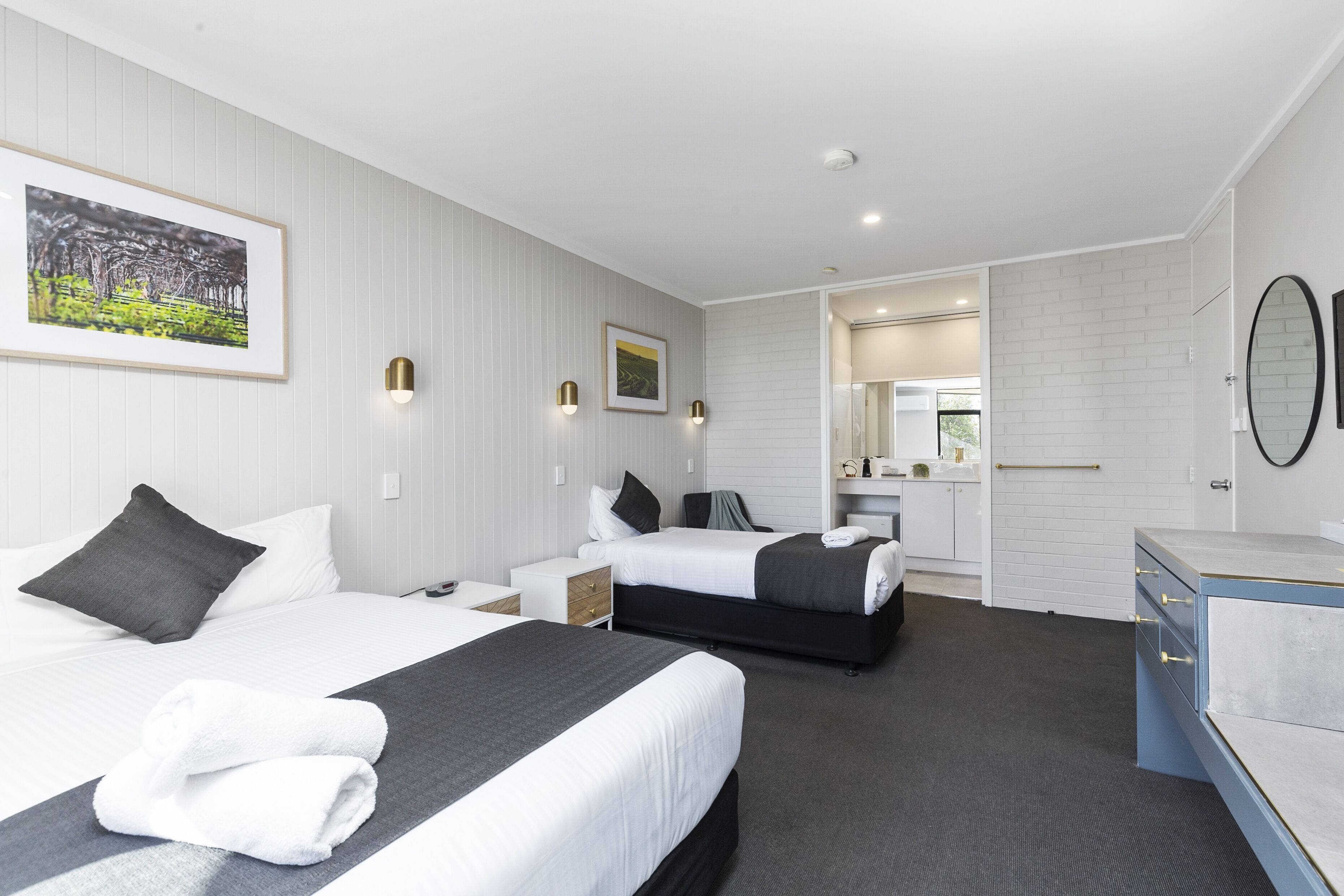 In-room safe, desk, soundproofing, free WiFi
