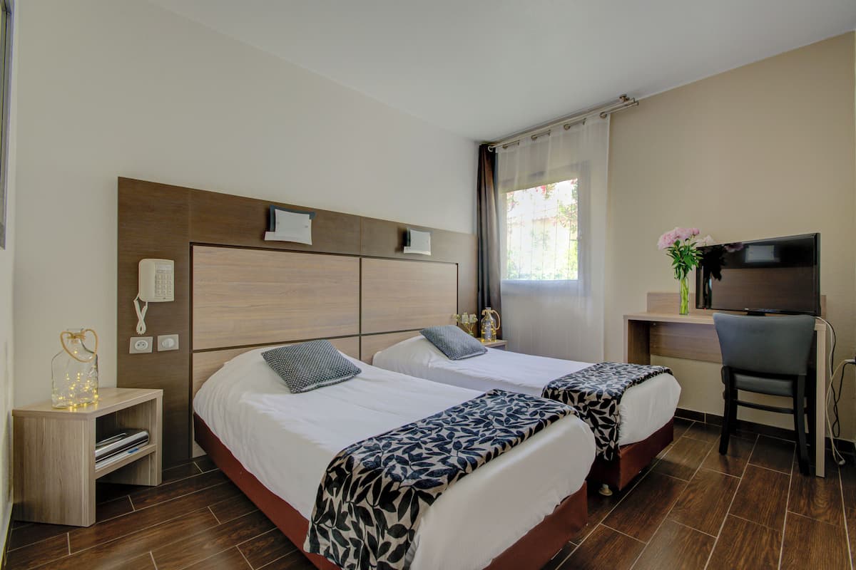 Single Room | Premium bedding, desk, free WiFi, wheelchair access