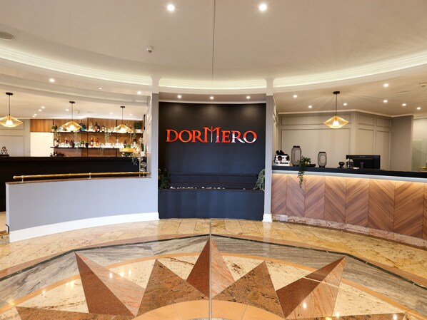 Lobby - DORMERO Hotel Meerbusch (Meerbusch)
