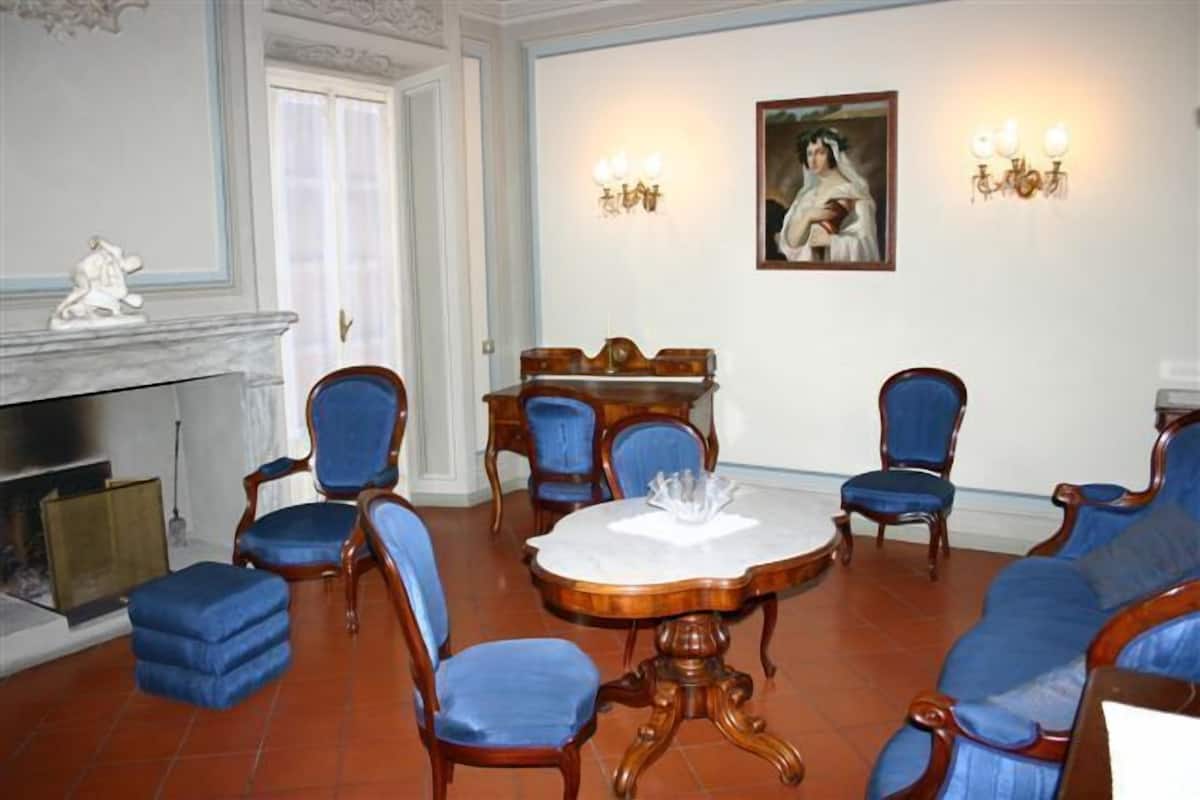 Suite | Living area