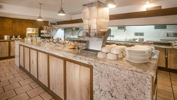 Desayuno continental incluido todos los días