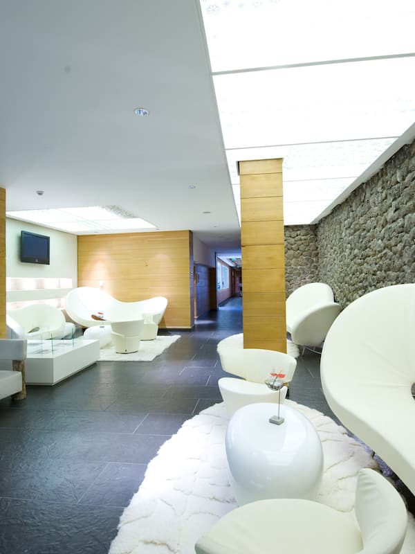 Espace de soins pour les couples, sauna, bain à remous, hammam