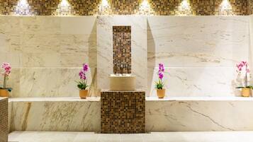Baño turco, tratamientos corporales, masajes con piedras calientes