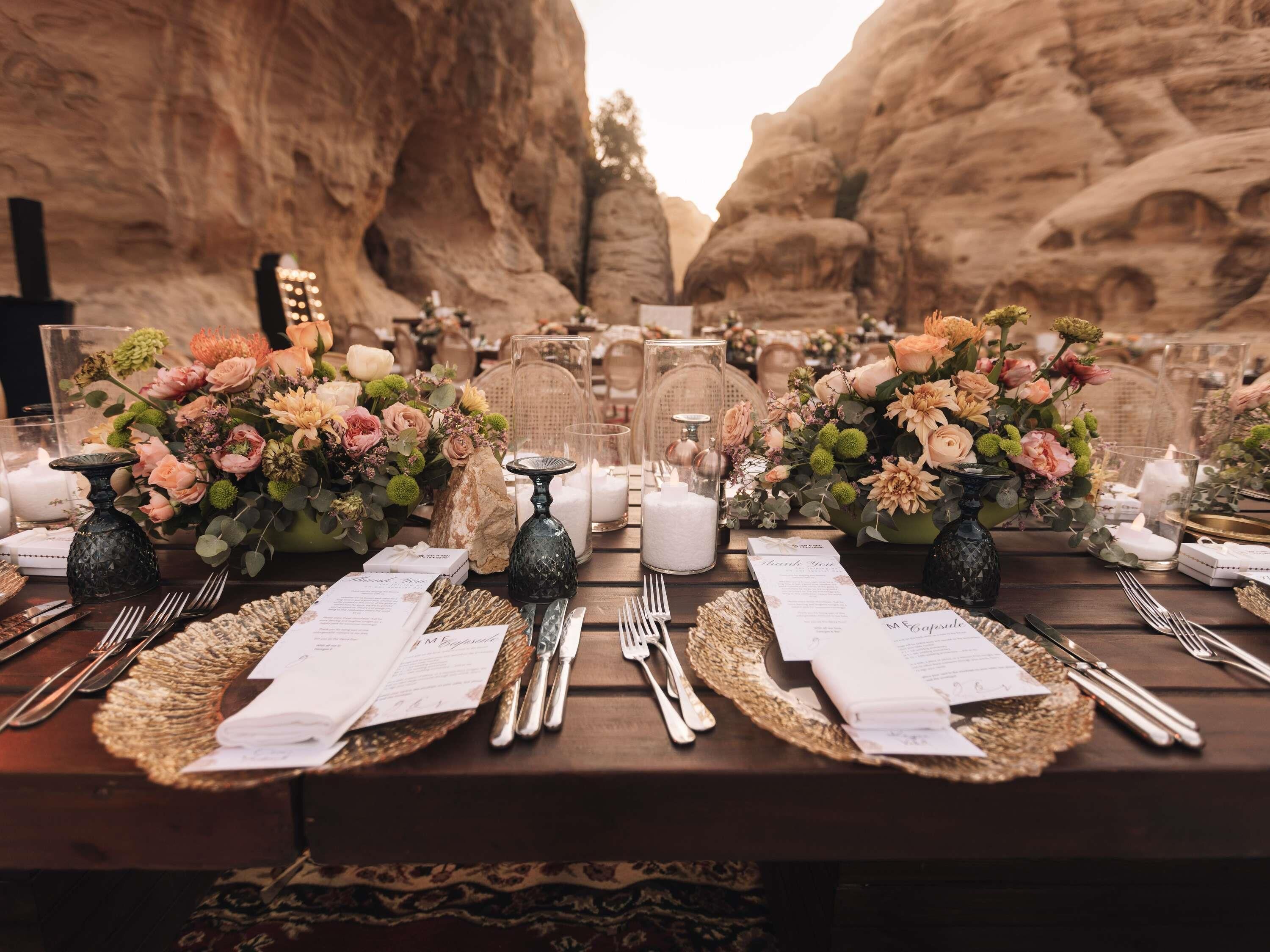 4 ristoranti, aperti a colazione e a pranzo, cucina internazionale
