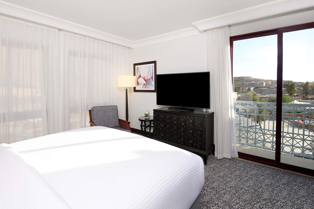 Roba de llit hipoal·lergògena i minibar gratuït 