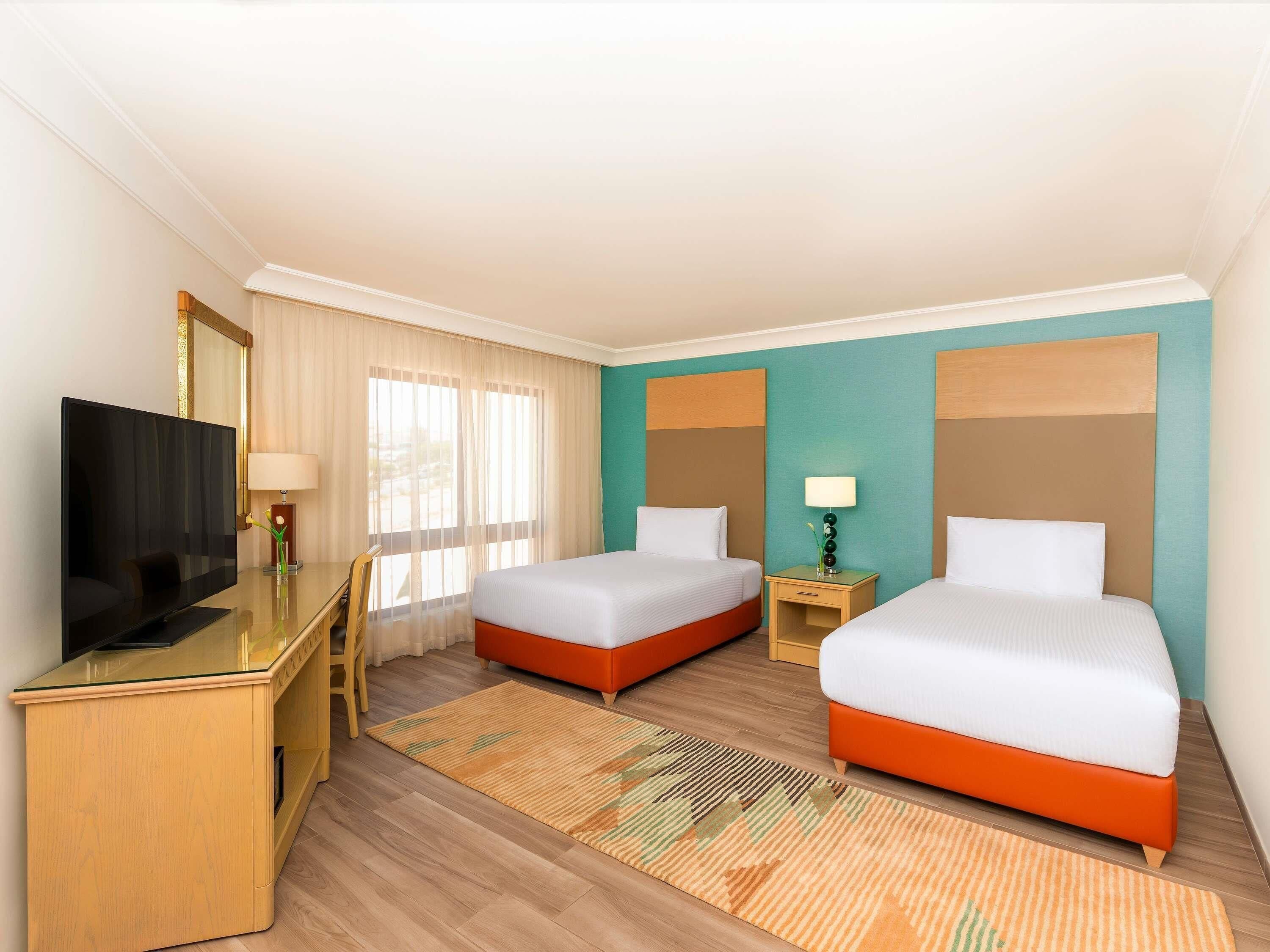 Superior Twin Room, 2 Single Beds | Hypo-allergenic bedding, free minibar, in-room safe