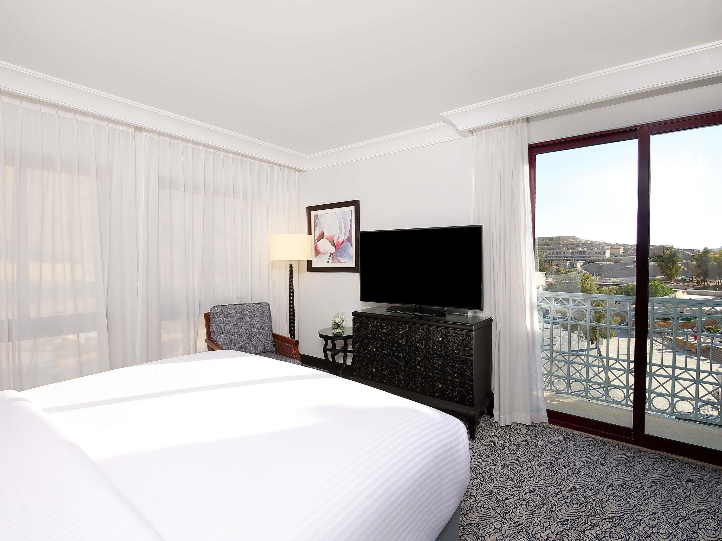 Hypo-allergenic bedding, free minibar, in-room safe