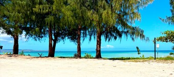 Aquarius Beach Tower