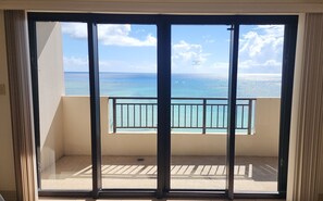 Terrace/patio - Aquarius Beach Tower (Saipan)