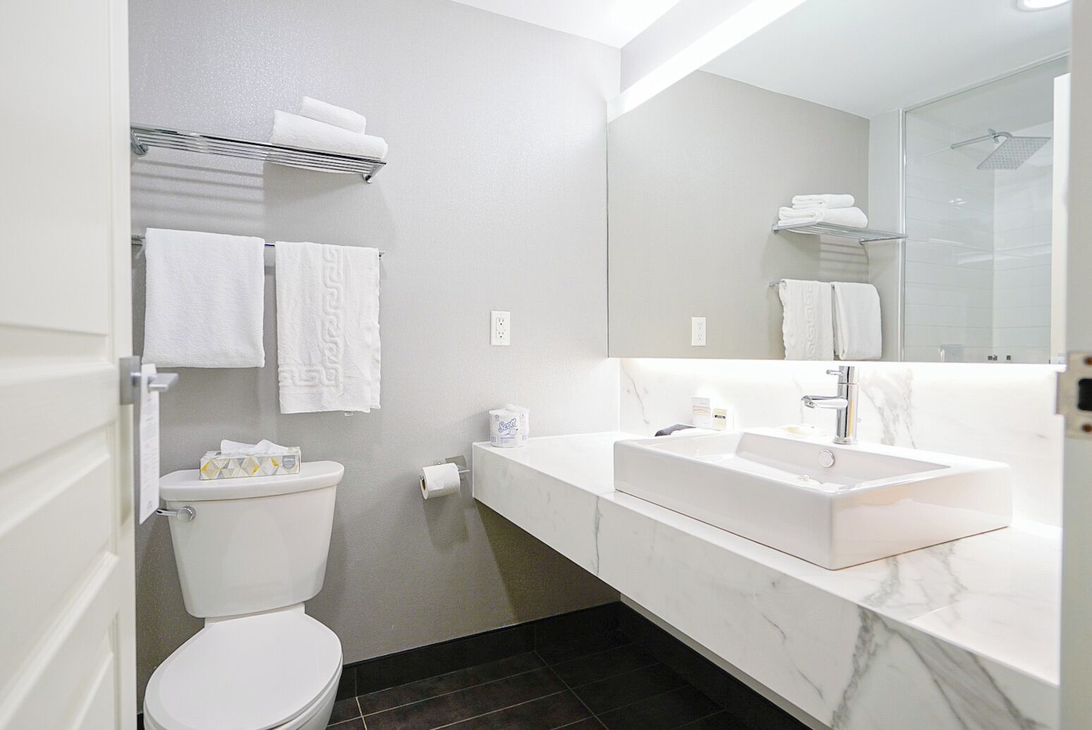 shower, free toiletries, hair dryer, towels