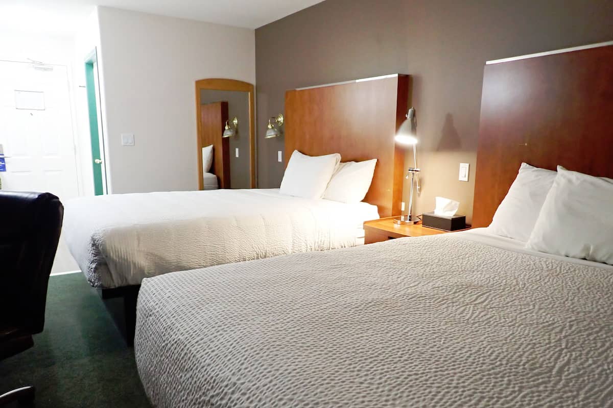 Room, 2 Queen Beds, Non Smoking