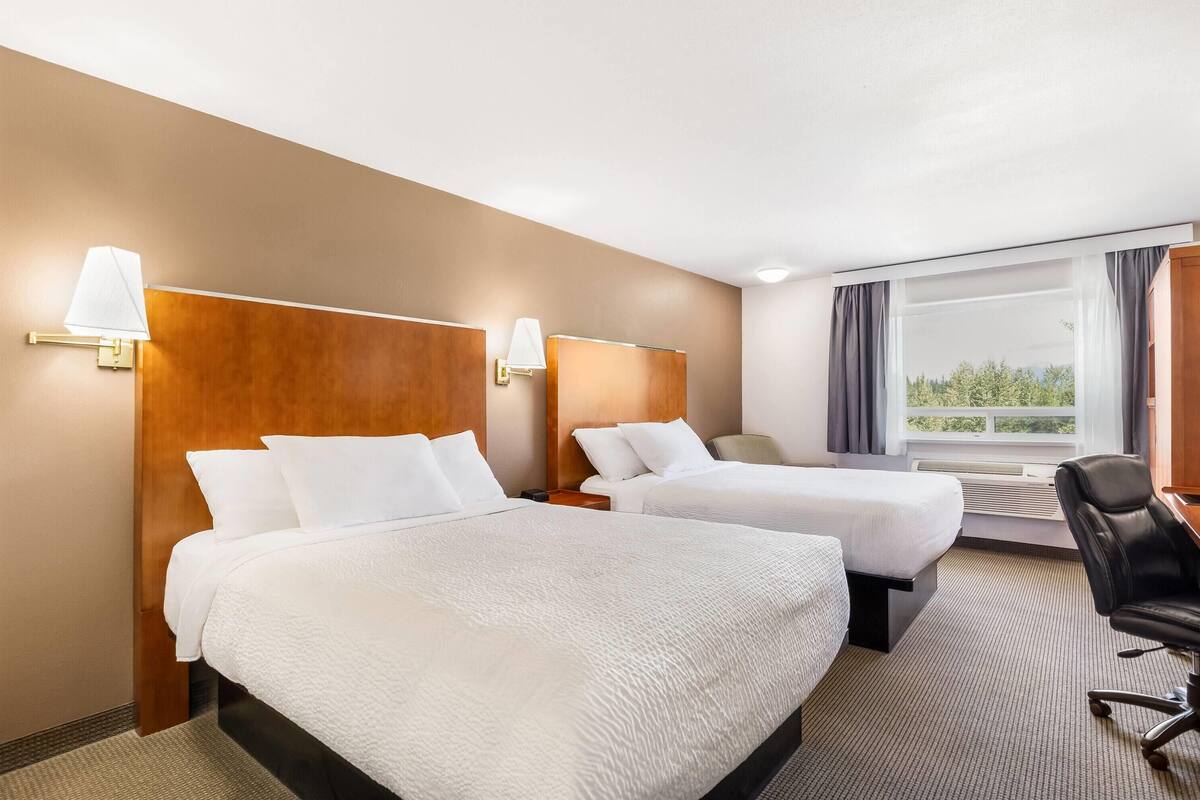 Room, 2 Queen Beds, Non Smoking