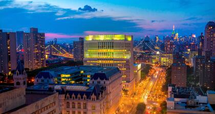 New York Marriott at the Brooklyn Bridge