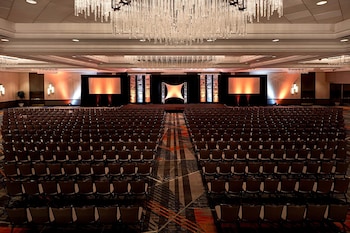 Meeting space at New York Marriott at the Brooklyn Bridge