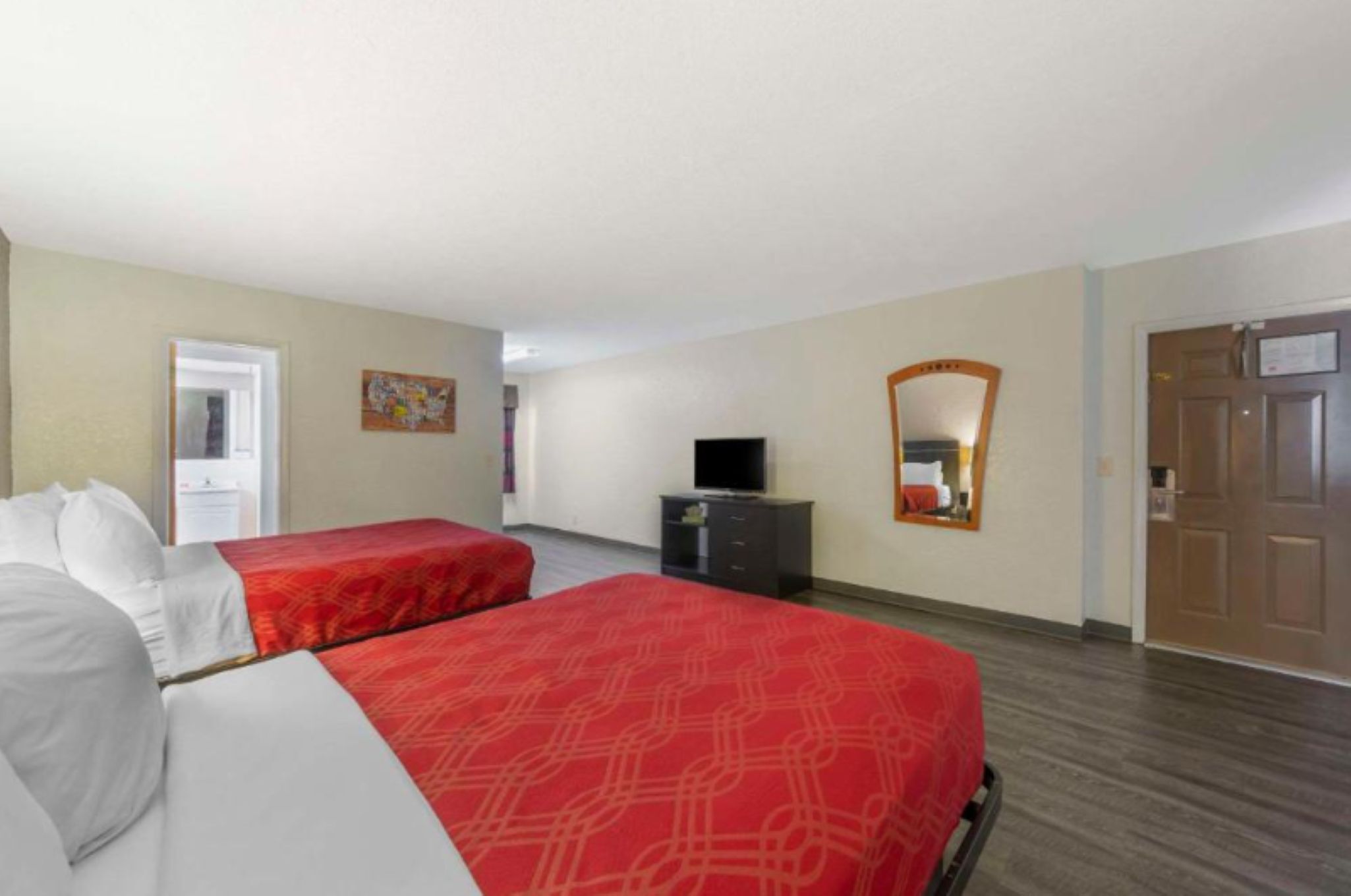 Desk, iron/ironing board, free WiFi, bed sheets