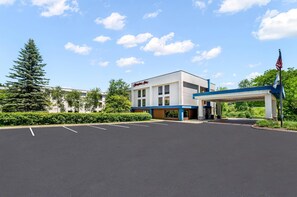 Exterior - Hampton Inn White River Junction (White River Junction)