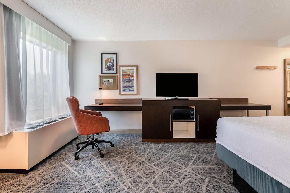 Desk, soundproofing, iron/ironing board, cribs (free)