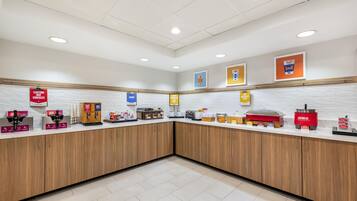 Free daily continental breakfast