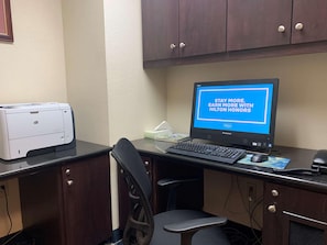 Business center - Hampton Inn Darien I-95 (Darien)