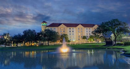 La Quinta Inn & Suites by Wyndham Jacksonville Butler Blvd