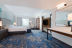 Presidential Room, 1 King Bed, Non Smoking | Premium bedding, in-room safe, desk, laptop workspace