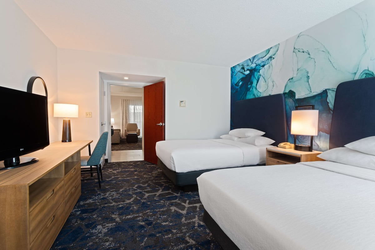 1 bedroom, premium bedding, in-room safe, desk
