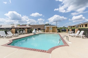 Seasonal outdoor pool