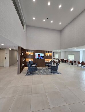 Reception - Quality Inn Midland South (Midland)