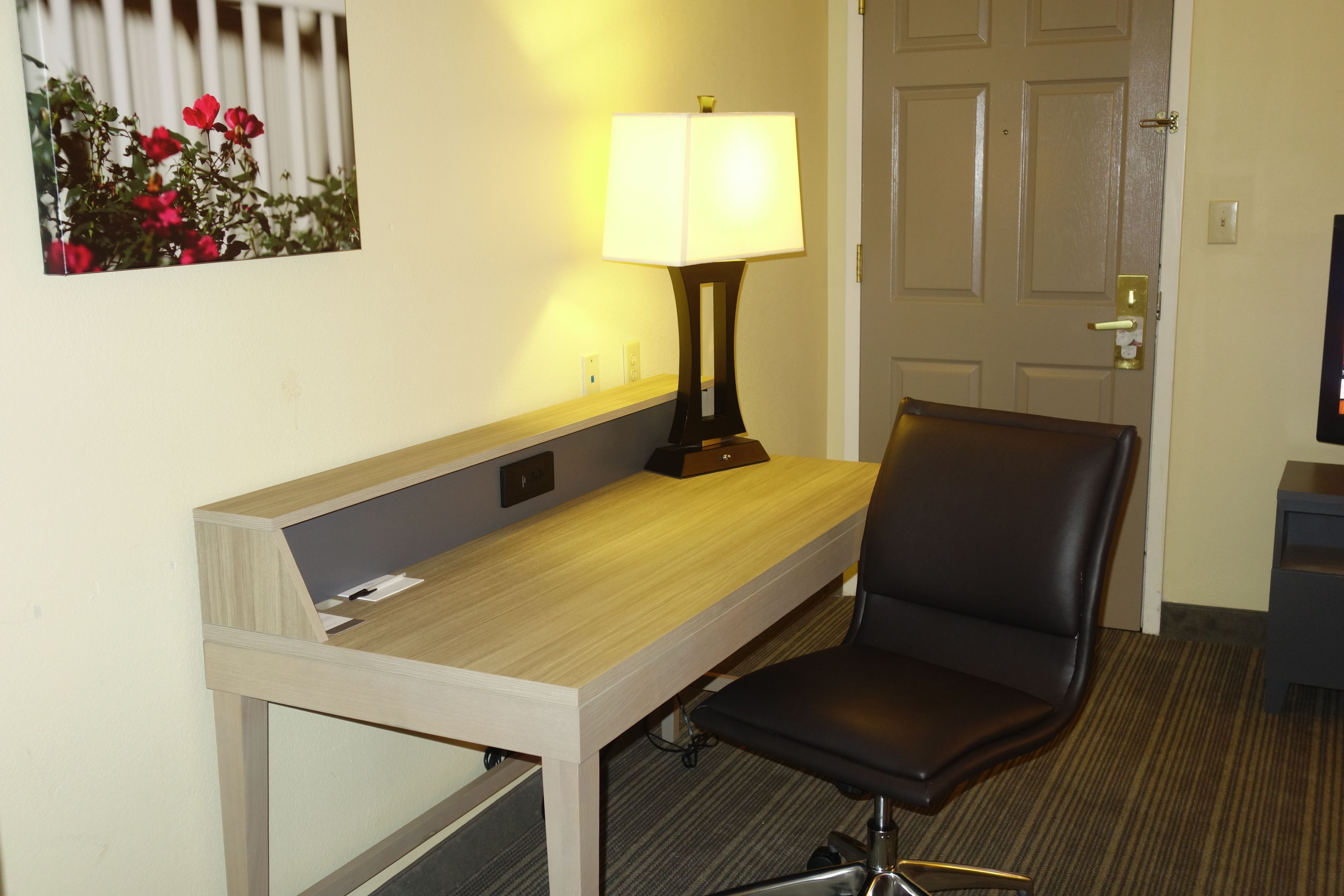in-room business centre