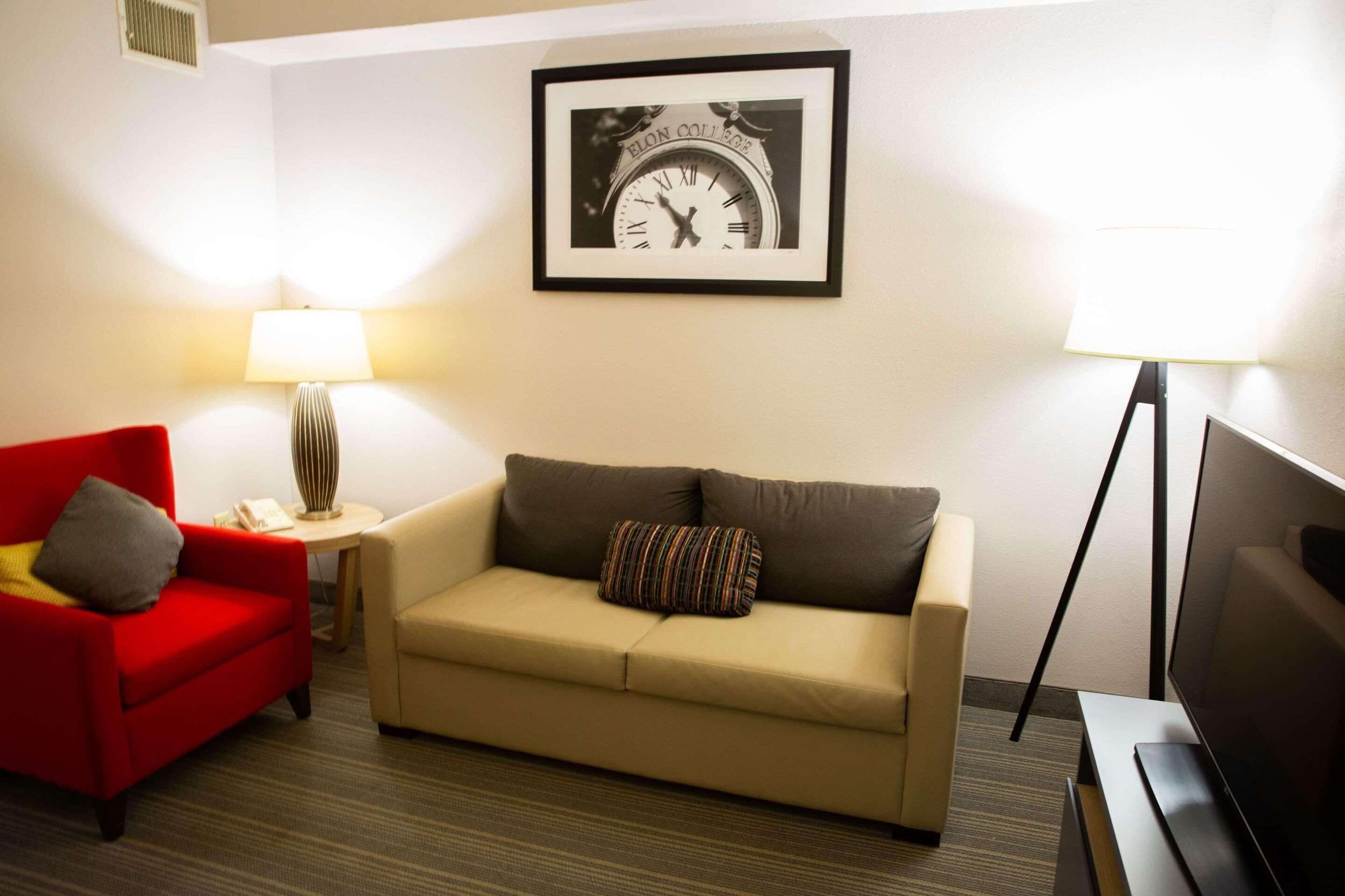 1 bedroom, desk, laptop workspace, blackout curtains